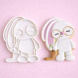 Bunny (with carrot) cutter